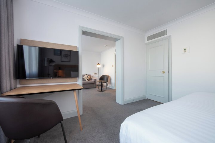 Room 20 of 124