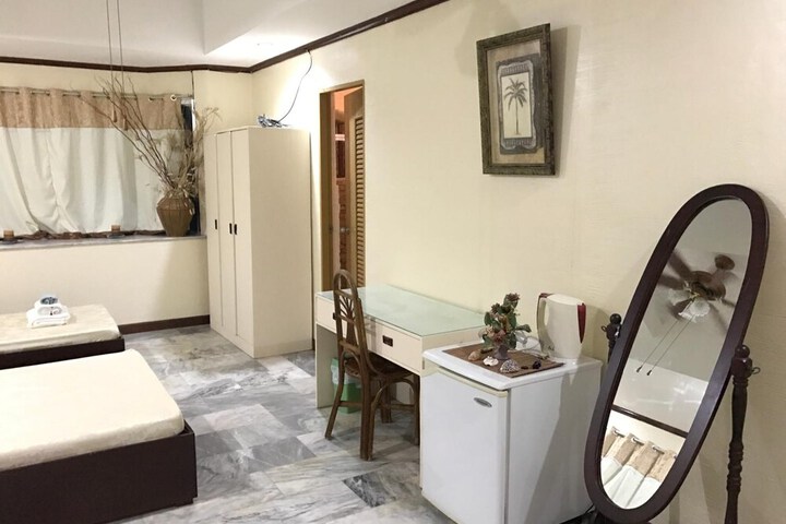 Room 15 of 53