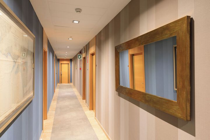 Ballroom/Hall 65 of 73