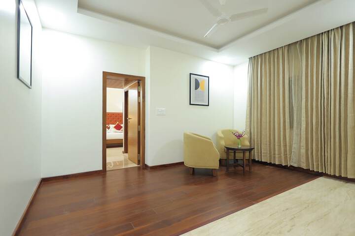Room 32 of 94