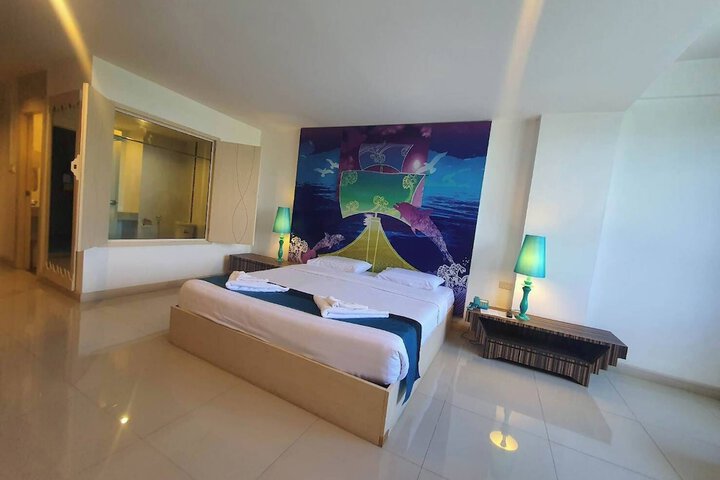 Room 104 of 147
