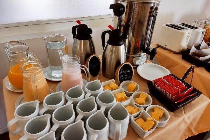 Breakfast/Coffee Service 20 of 23