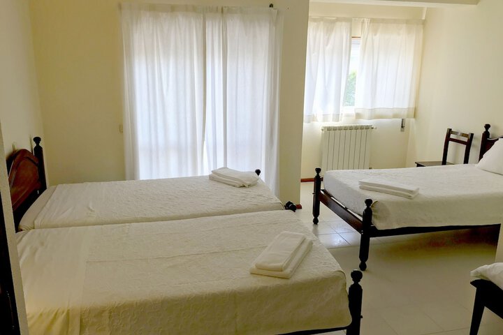 Room 8 of 25