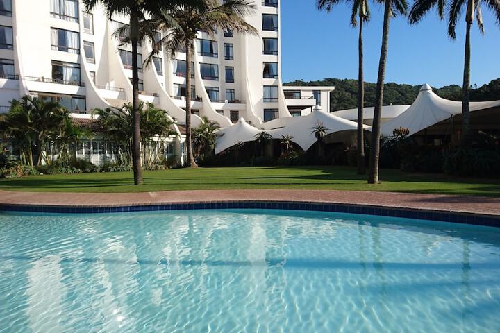 Pool Hotel