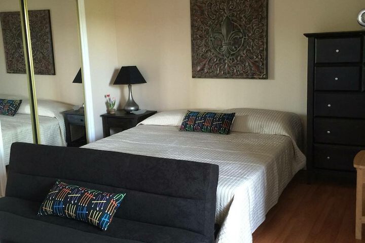 Room 9 of 52
