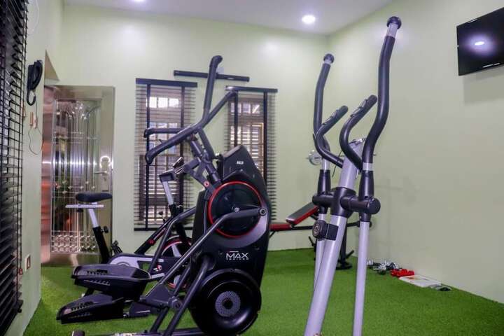 Health and Fitness 20 of 32