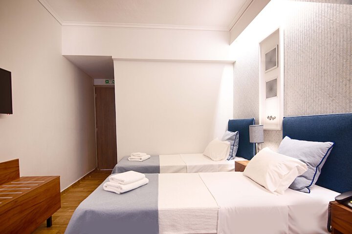 Room 5 of 19