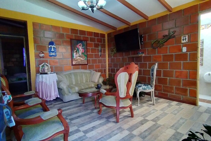 Room 10 of 20
