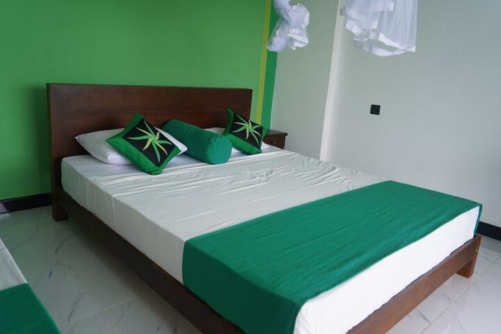 Room 11 of 43