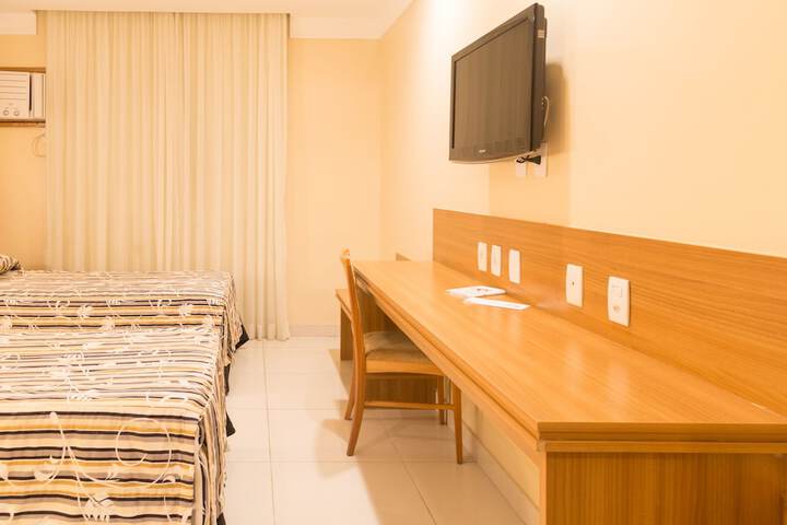 Room 38 of 198