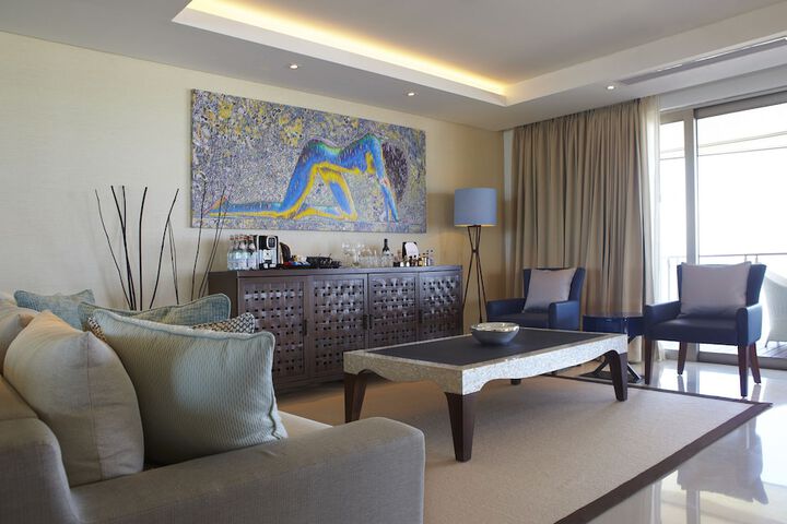 Room 33 of 54