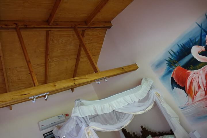 Room 2 of 121