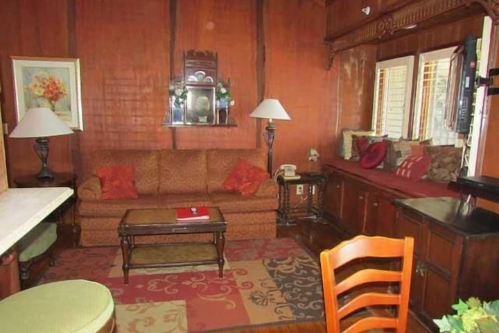 Room 13 of 24
