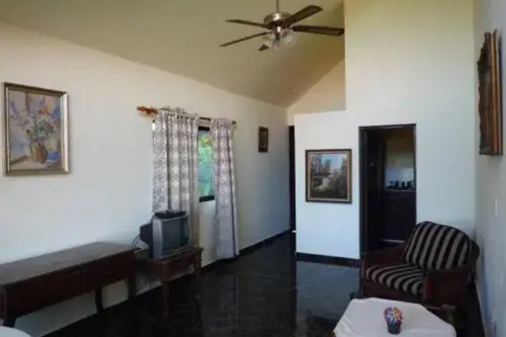 Room 2 of 11