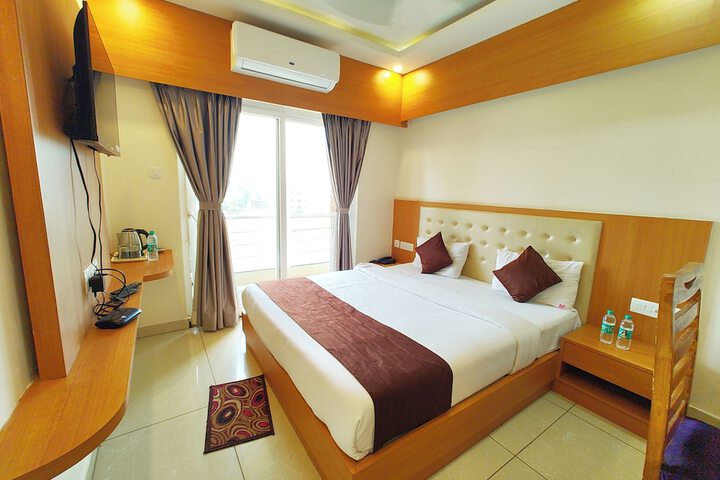 Room 3 of 27
