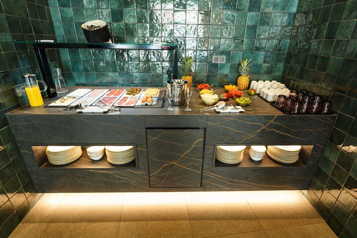 Breakfast/Coffee Service 48 of 60