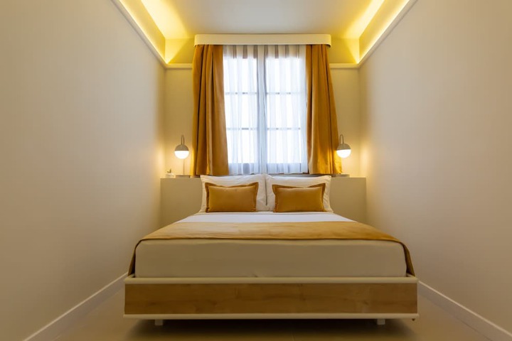 Room 33 of 67