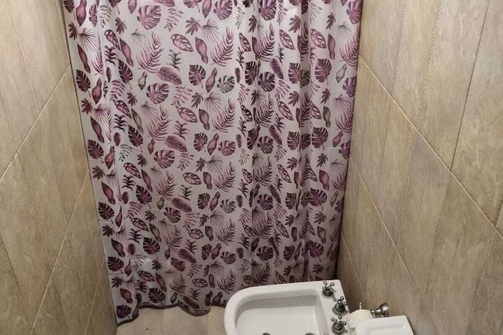 Room 18 of 23