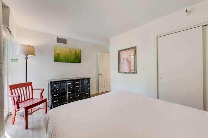 Room 30 of 331