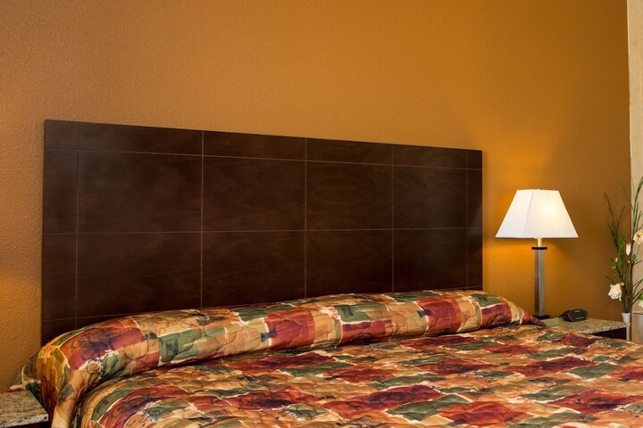 Room 13 of 53