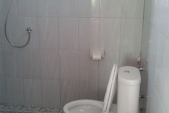 Room 9 of 20