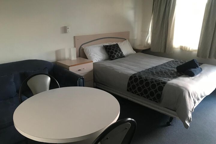 Room 16 of 31