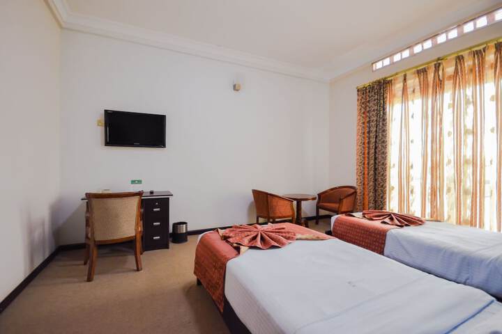 Room 5 of 47