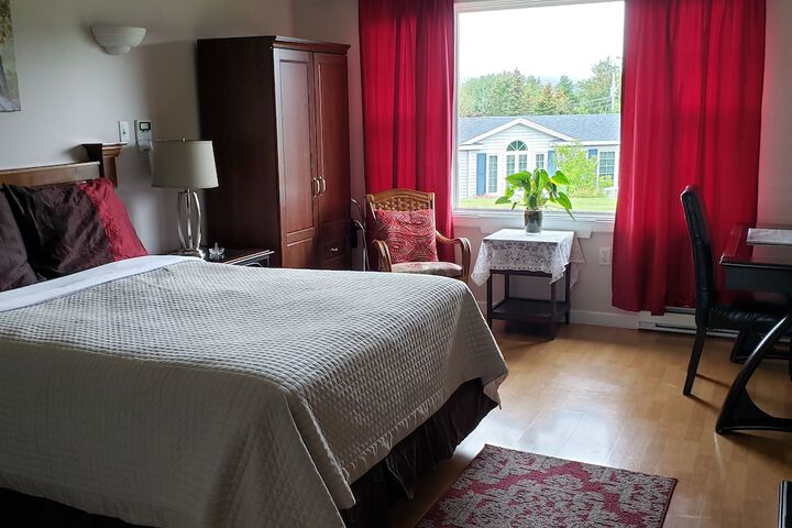 Room 4 of 40