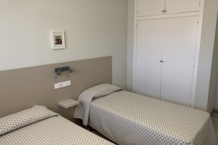 Room 35 of 47