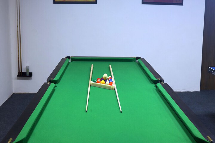 Pool 25 of 53