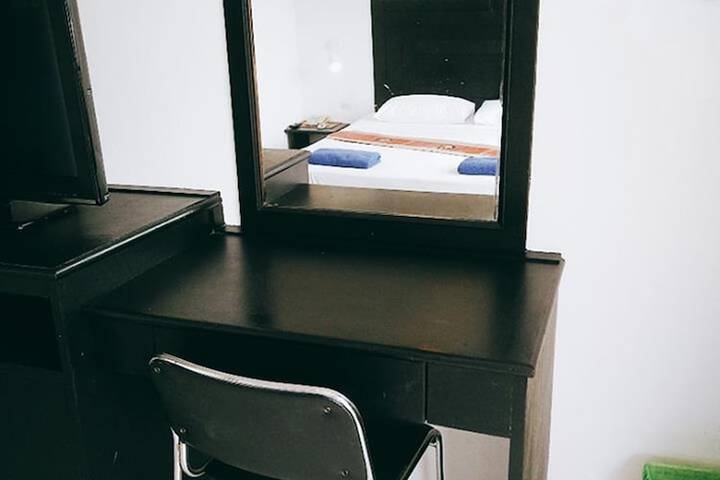 Room 30 of 111