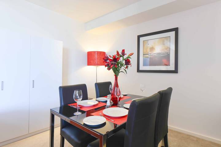 Room 4 of 26