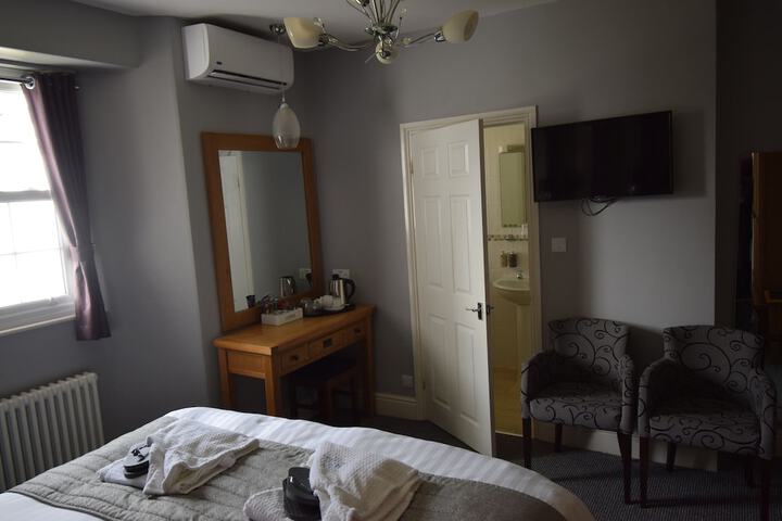 Room 11 of 112