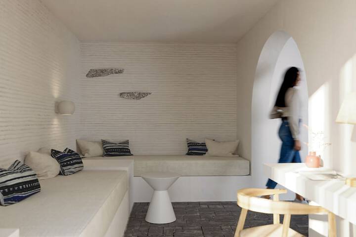 Room 14 of 30