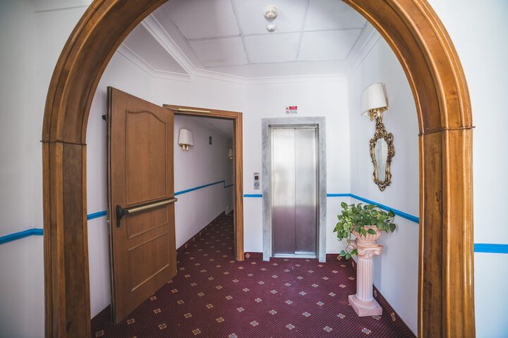 Elevator