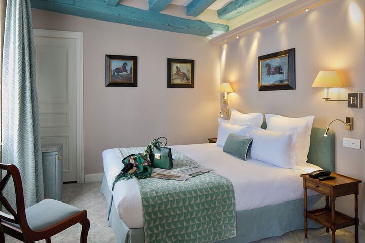 Room 45 of 90