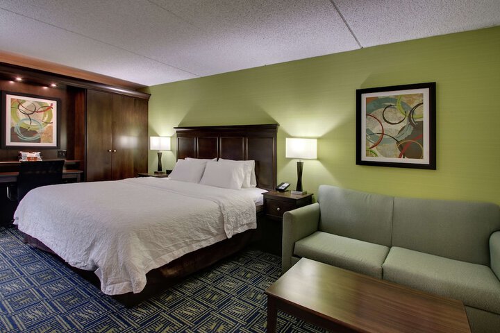 1 King Bed Study (16 of 16)