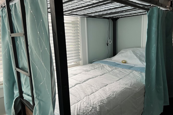Room 3 of 59