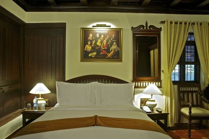 Room 12 of 47