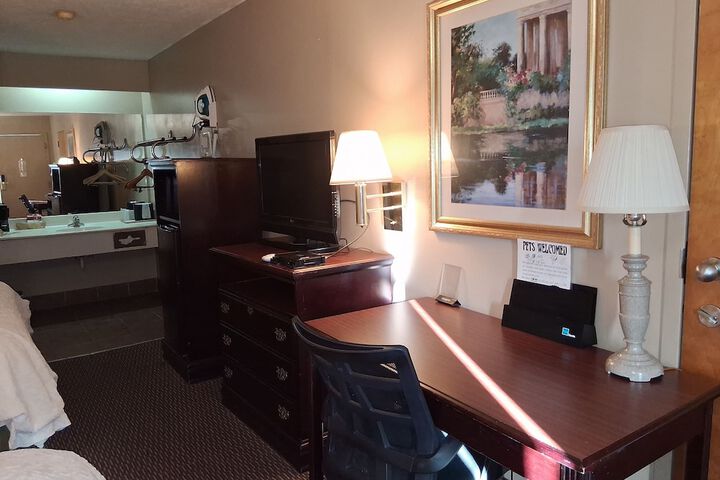 Room 16 of 39