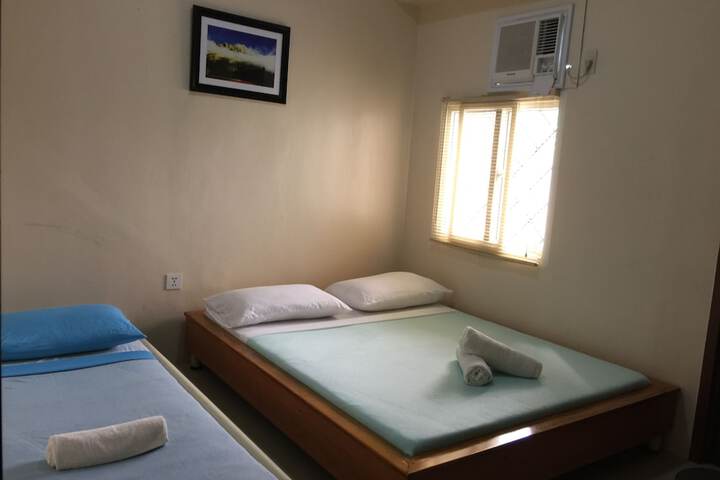 Room 12 of 34
