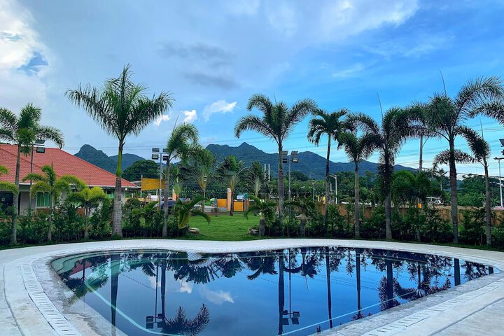 3 Peaks Resort &  Boutique Hotel in Lipa