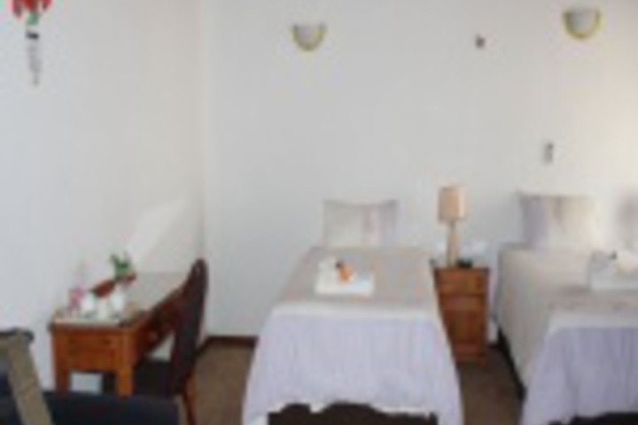 Room 121 of 288