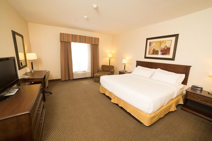 Room 18 of 74