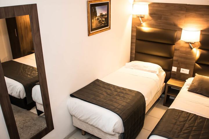 Room 7 of 21