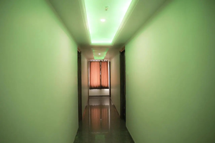 Room 9 of 9
