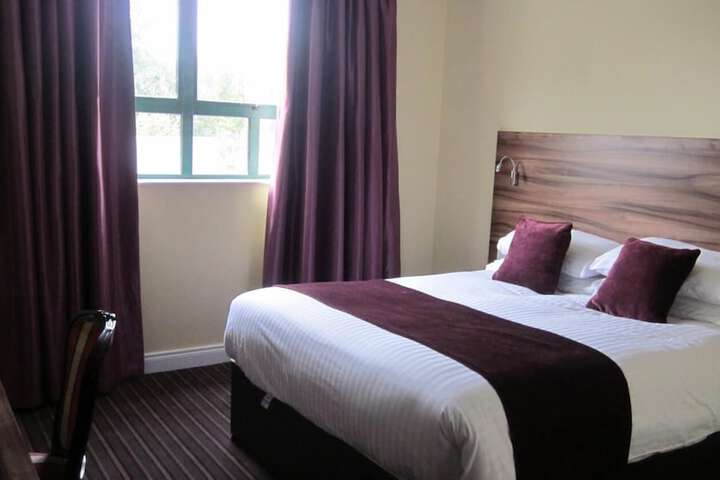Room 7 of 32