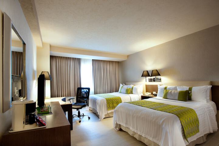 Room 3 of 72
