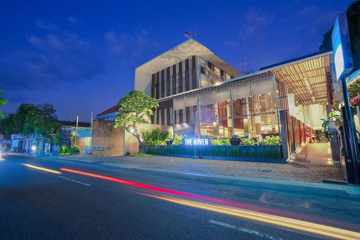 Hotel 110 of 115