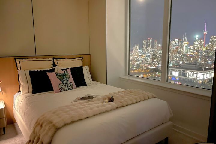 Room 25 of 133